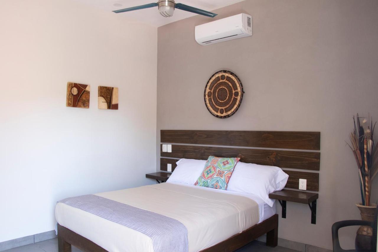 Hotel Playa Azul ซายูลิตา ภายนอก รูปภาพ